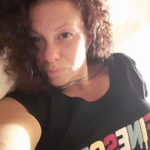 Meet your Posher, Carrie